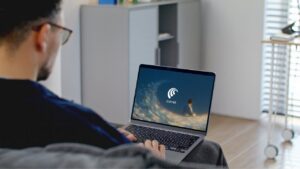 Lee más sobre el artículo Comet Browser Descargar 2025: Guía Completa de Instalación, Características y Opiniones [Actualizado]