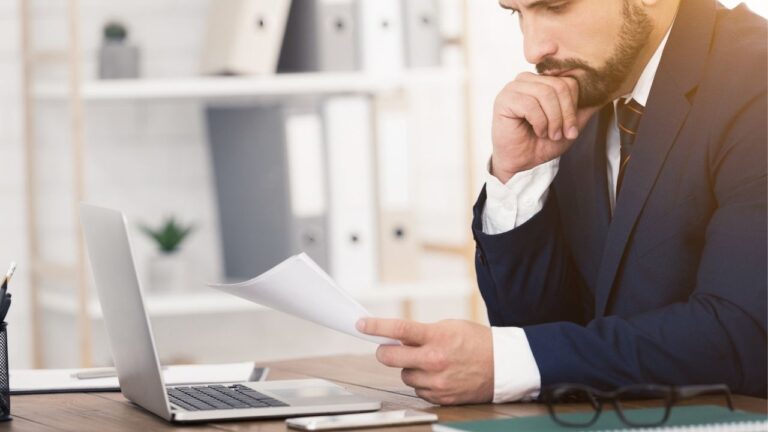 Interfaz-de-Power-Query-en-Excel-mostrando-el-editor-de-transformacion-de-datos-con-pasos-aplicados